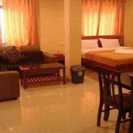Fabhotel Smack Residency Chennai Exteriör bild